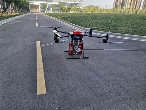 可以空中破玻璃，噴干粉的消防無人機(jī)，助力高層建筑救援